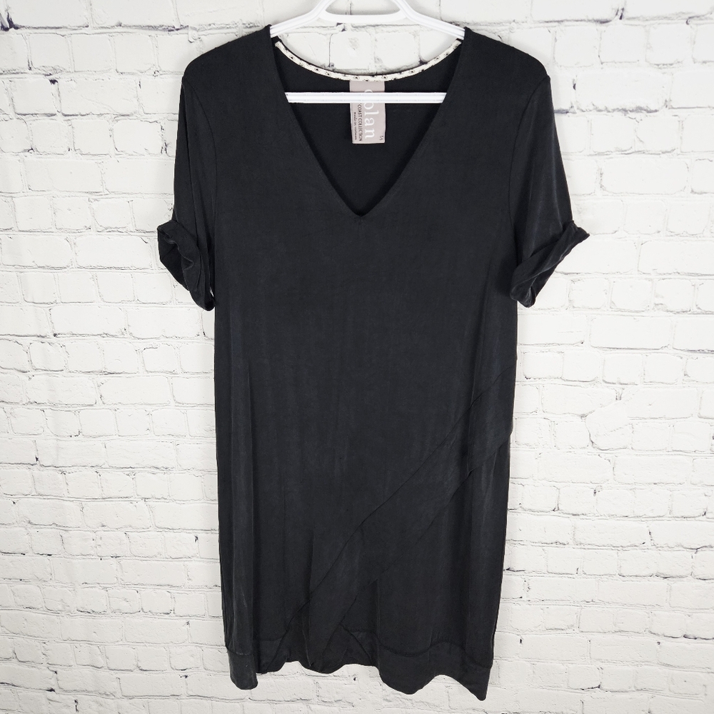 DOLAN LEFT COAST COLLECTION | Cupro short cuffed sleeve v-neck shift dress